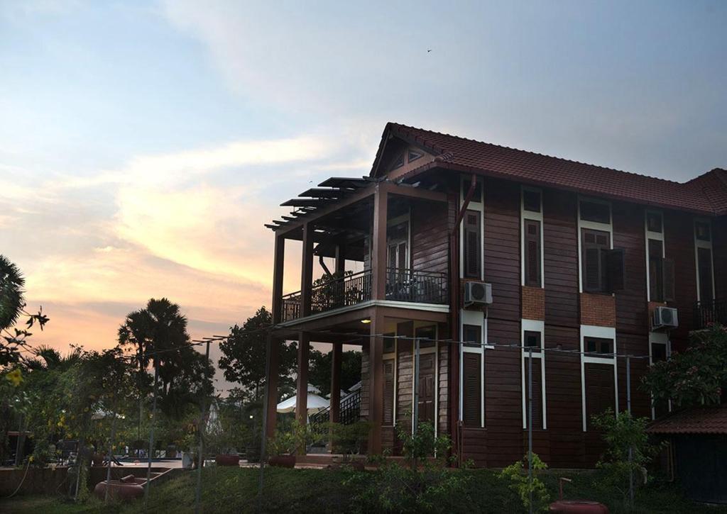 Villa Vedici Кампот Екстериор снимка